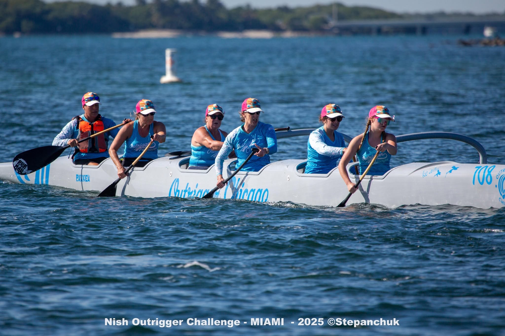 Outrigger Chicago women's crew racing at the Nish Challenge